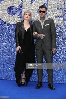 Kelly Osbourne feet photo thumbnail