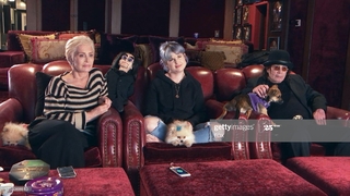 Kelly Osbourne feet photo thumbnail