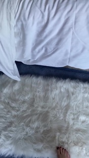 Kelly Osbourne feet photo thumbnail