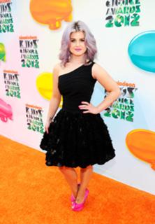 Kelly Osbourne feet photo thumbnail