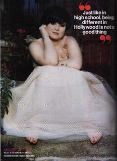 Kelly Osbourne feet photo thumbnail