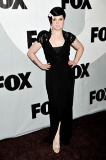Kelly Osbourne feet photo thumbnail