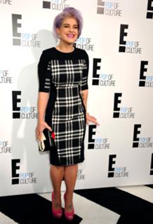 Kelly Osbourne feet photo thumbnail