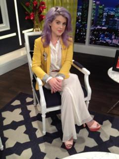Kelly Osbourne feet photo thumbnail