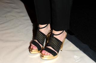 Kelly Osbourne feet photo thumbnail