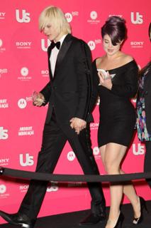 Kelly Osbourne feet photo thumbnail