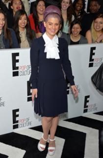 Kelly Osbourne feet photo thumbnail