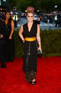 Kelly Osbourne feet photo thumbnail