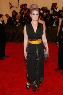 Kelly Osbourne feet photo thumbnail