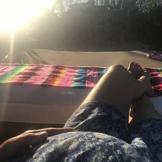 Kelly Overton feet photo thumbnail