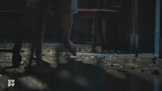 Kelly Overton feet photo thumbnail