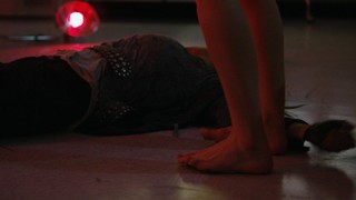 Kelly Overton feet photo thumbnail