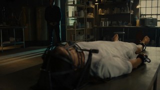 Kelly Overton feet photo thumbnail