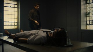 Kelly Overton feet photo thumbnail