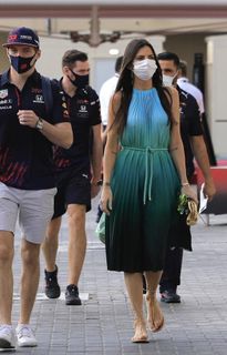 Kelly Piquet feet photo 3