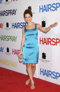 Kelly Preston feet photo thumbnail