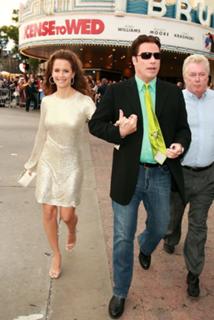 Kelly Preston feet photo thumbnail
