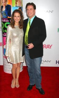 Kelly Preston feet photo thumbnail
