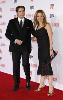 Kelly Preston feet photo thumbnail