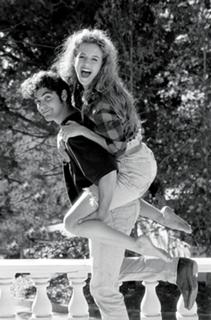 Kelly Preston feet photo thumbnail
