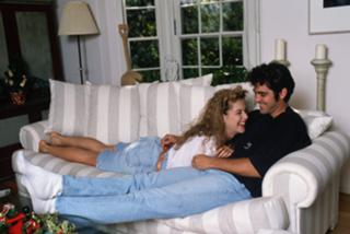 Kelly Preston feet photo thumbnail