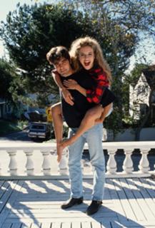 Kelly Preston feet photo thumbnail
