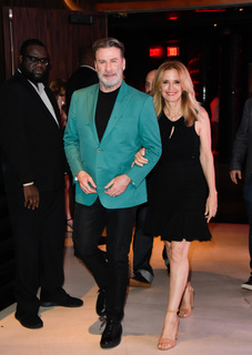 Kelly Preston feet photo thumbnail