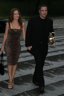 Kelly Preston feet photo thumbnail