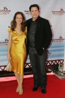 Kelly Preston feet photo thumbnail