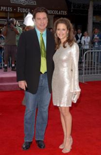 Kelly Preston feet photo thumbnail