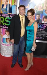 Kelly Preston feet photo thumbnail