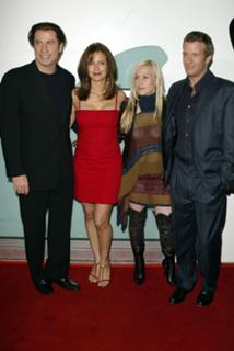 Kelly Preston feet photo thumbnail