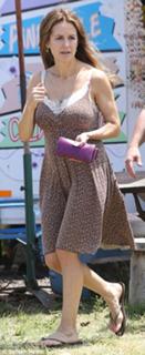 Kelly Preston feet photo thumbnail