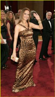 Kelly Preston feet photo thumbnail