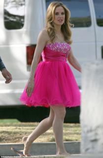 Kelly Preston feet photo thumbnail