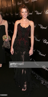 Kelly Reilly feet photo thumbnail