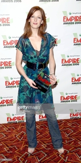 Kelly Reilly feet photo thumbnail