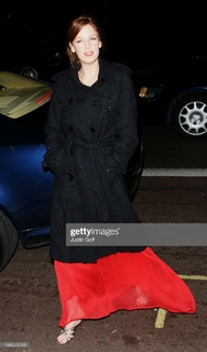 Kelly Reilly feet photo thumbnail