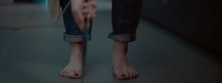 Kelly Reilly feet photo thumbnail