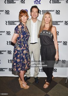 Kelly Reilly feet photo thumbnail