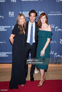 Kelly Reilly feet photo thumbnail