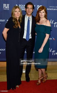 Kelly Reilly feet photo thumbnail