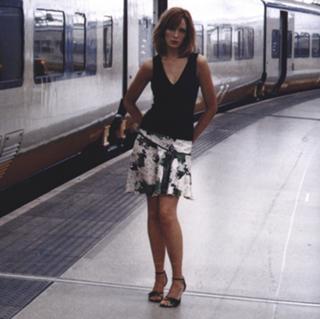 Kelly Reilly feet photo thumbnail