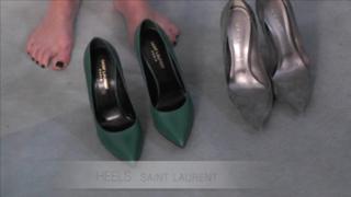 Kelly Ripa feet photo thumbnail