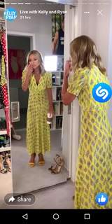 Kelly Ripa feet photo thumbnail