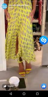Kelly Ripa feet photo thumbnail
