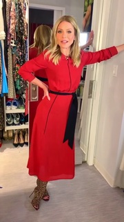 Kelly Ripa feet photo thumbnail
