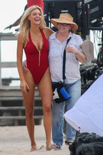 Kelly Rohrbach feet photo thumbnail