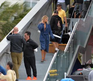 Kelly Rohrbach feet photo thumbnail