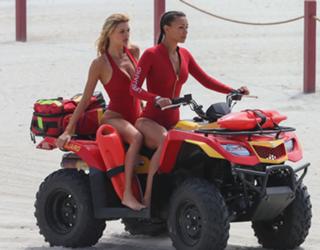 Kelly Rohrbach feet photo thumbnail